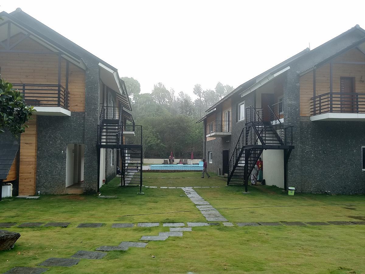 มิสต์ - เยลโลว์ รีสอร์ต แอนด์ สปา Hotel เยอร์โคด ภายนอก รูปภาพ