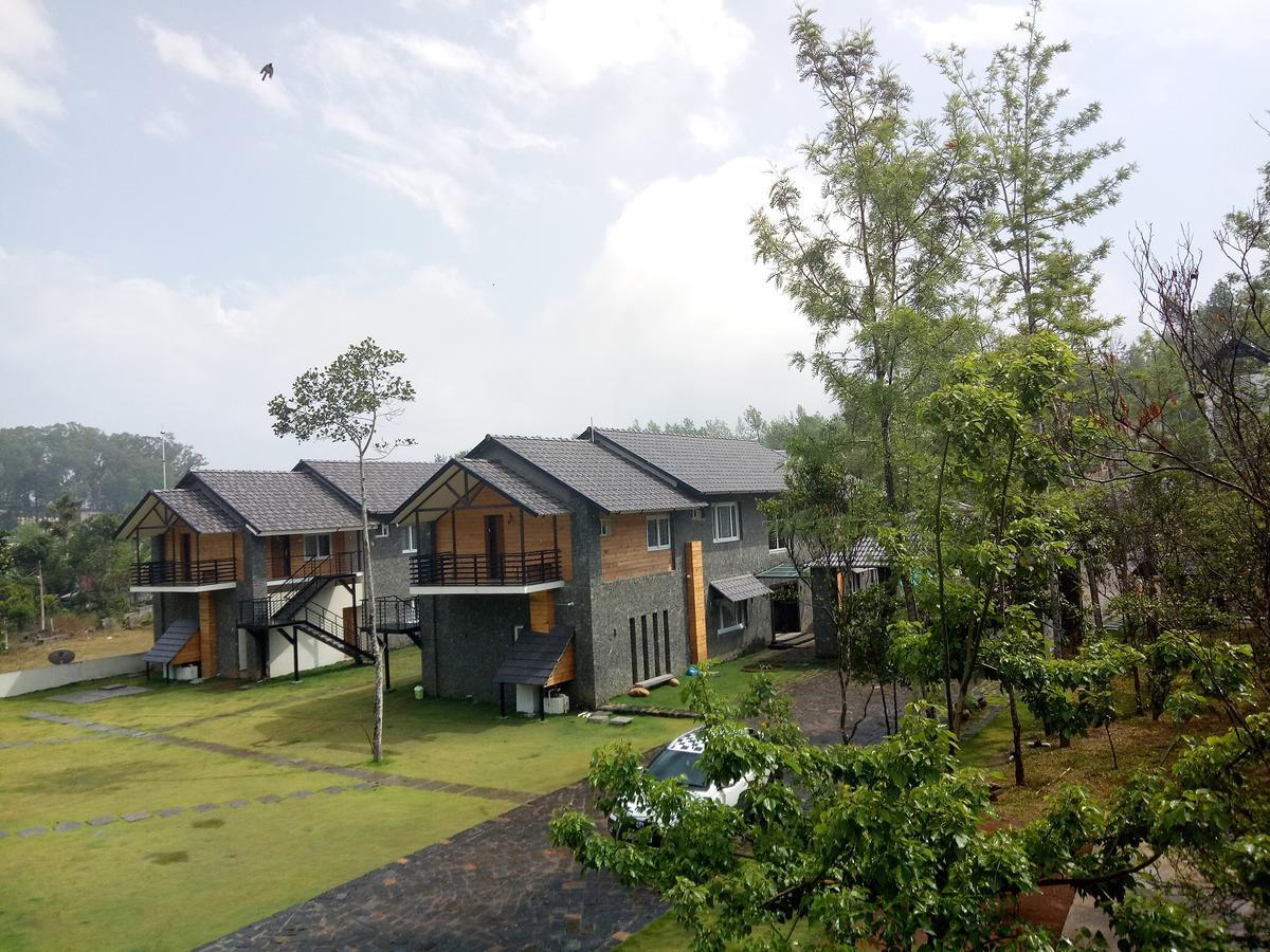 มิสต์ - เยลโลว์ รีสอร์ต แอนด์ สปา Hotel เยอร์โคด ภายนอก รูปภาพ
