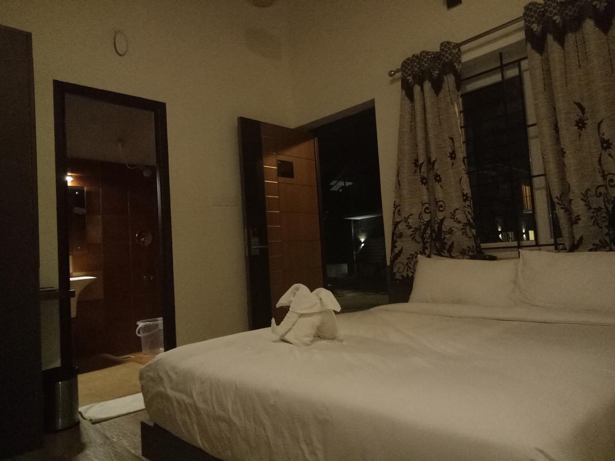 มิสต์ - เยลโลว์ รีสอร์ต แอนด์ สปา Hotel เยอร์โคด ภายนอก รูปภาพ